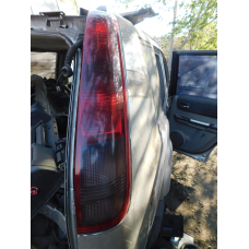 Фонарь задній правий NISSAN X-TRAIL T30.