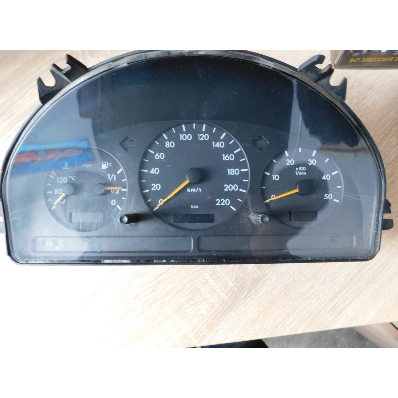 Панель приладів MERCEDES W163. A1635403011.