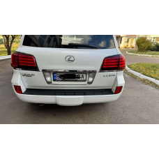 Фонарь задній лівий на крилі LEXUS LX570 2008-2015p дорест.