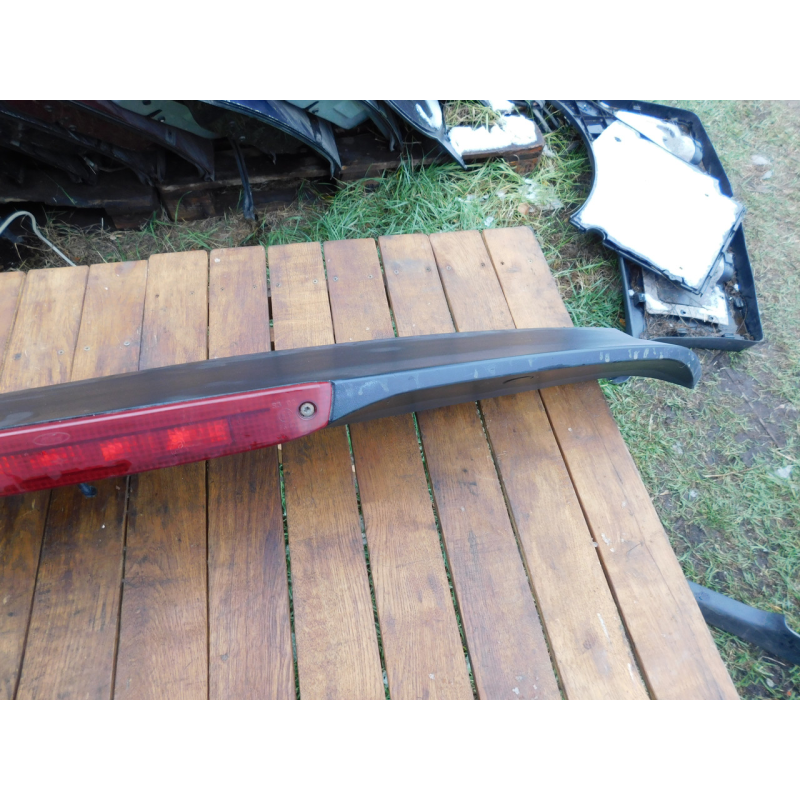 Спойлер кришкі богажника FORD FOKUS 2.  4M51A44210AM.