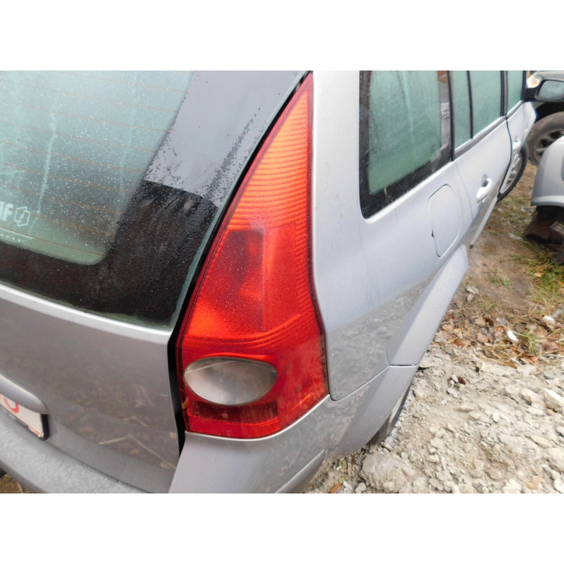 Фонарь задній правий RENAULT MEGANE 2.  2002-2009.
