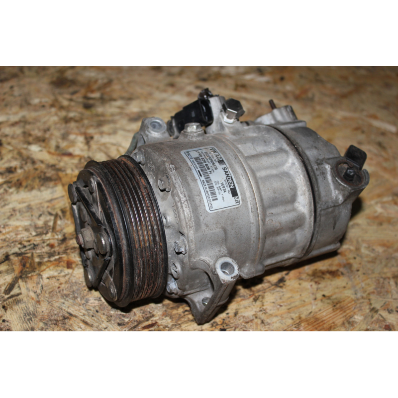 Компресор кондиціонера Passat B8, 1K0 820 808 H