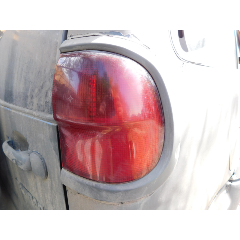 Фонарь задній правий  NISSAN TERRANO 2.