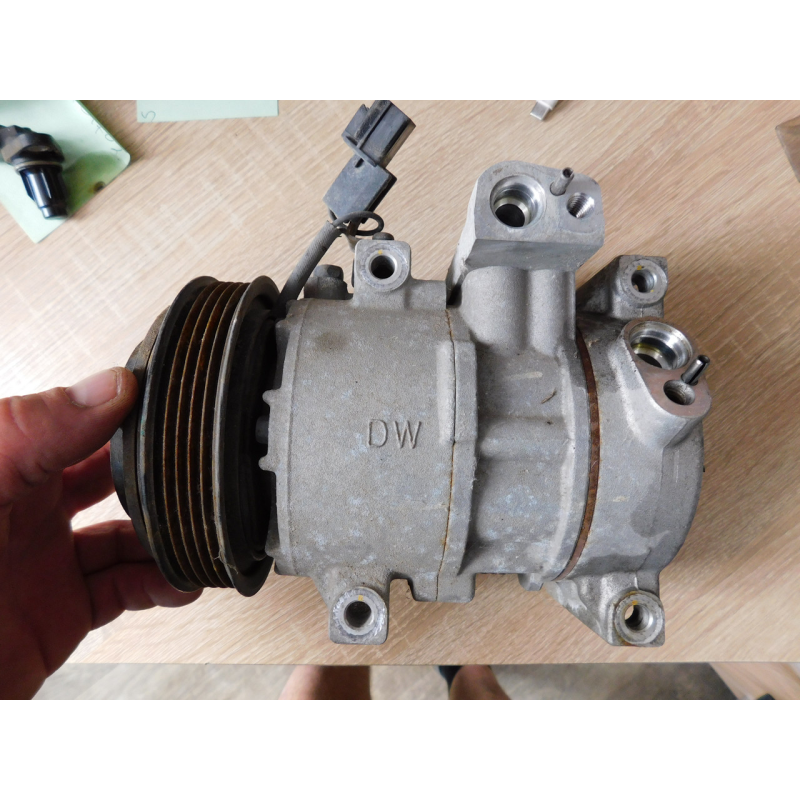 Компресор кондиціонера HYUNDAI  i20.  DV08-0149. G4LA.