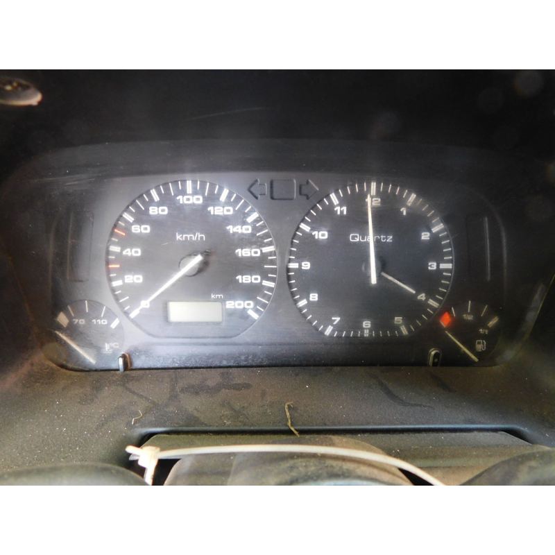 Панель приладів  VW  CADYY 2.  1.9TDI.