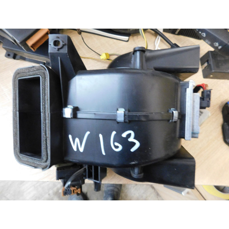 Вентилятор пічки  MERCEDES W 163.  A1638300308