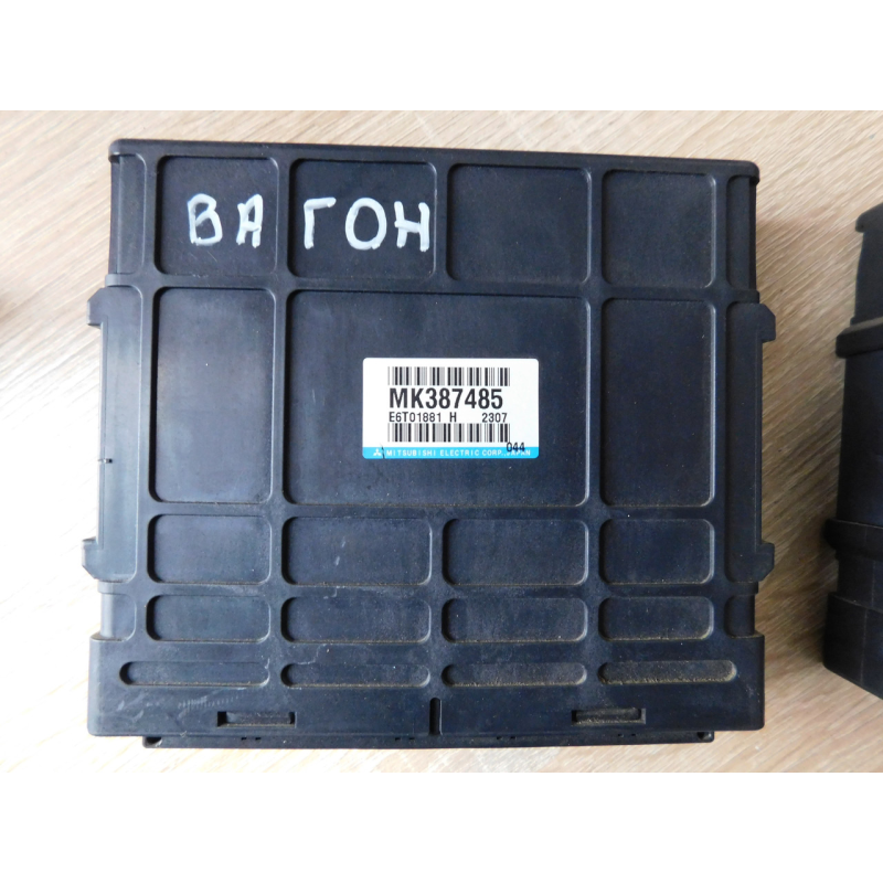 Блок керування двигуном  ЕБУ.  MITSUBISHI PAJERO WAGON 3. MK387485.