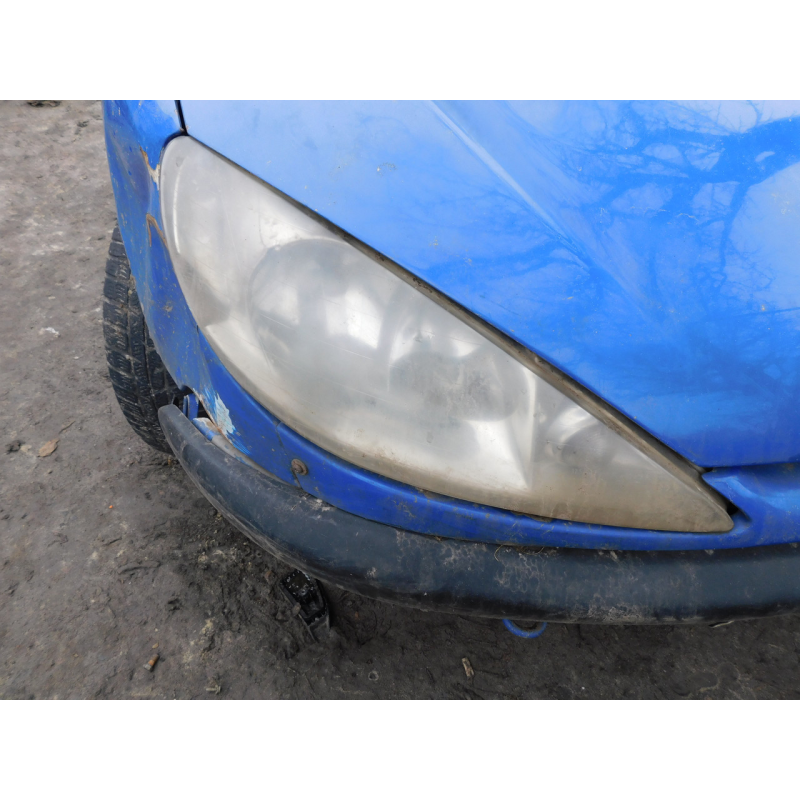 Фара передня права PEUGEOT 206.