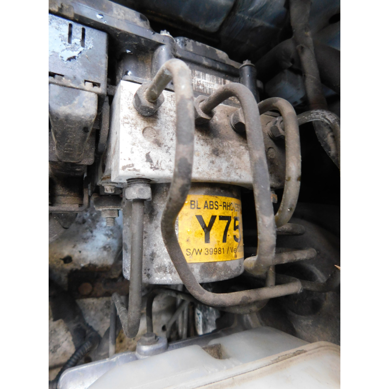 Блок  ABS  KIA SORENTO 2.5 CRDI. 58910-3E450.  Y75.