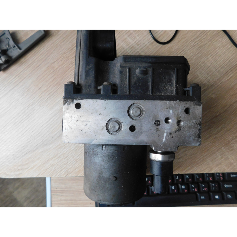 Блок ABS TOYOTA AVENSIS  44540-05032.  4