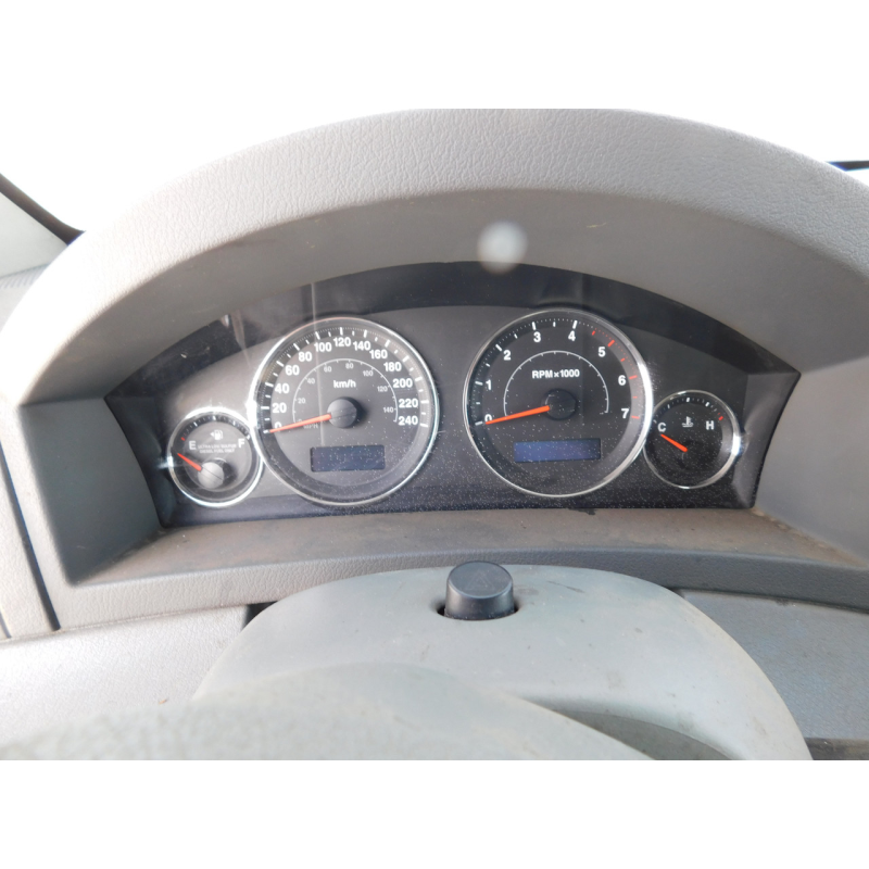 Панель приладів  JEEP LAREDO 3.0 D. автомат.