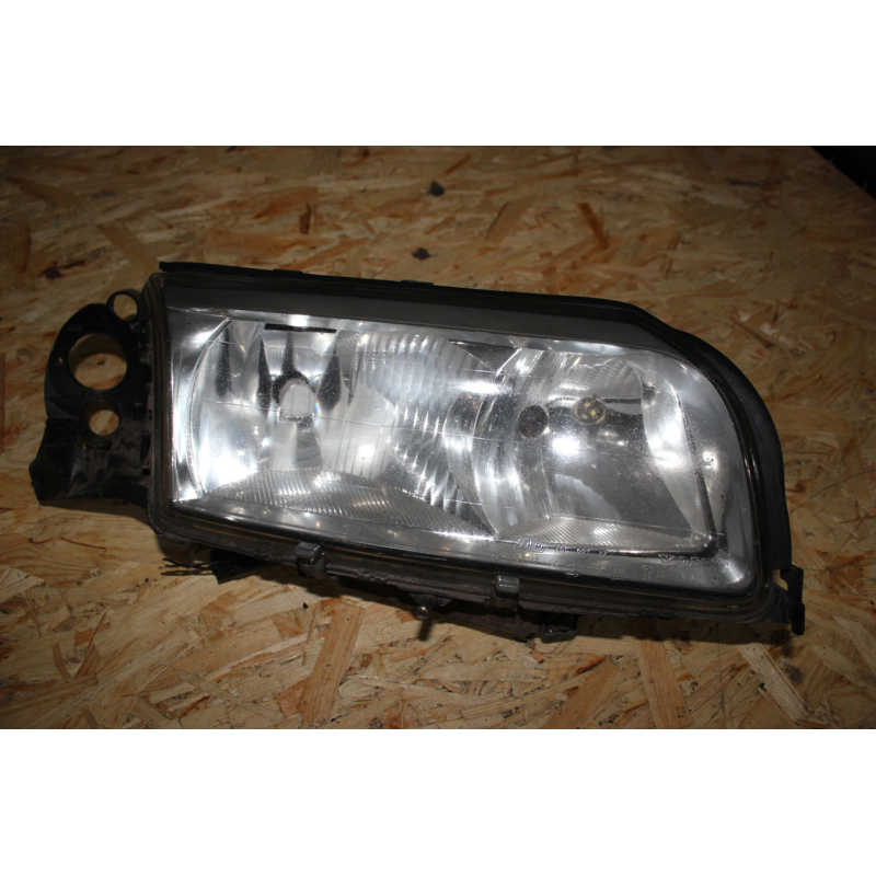 Фара передня права Volvo S80