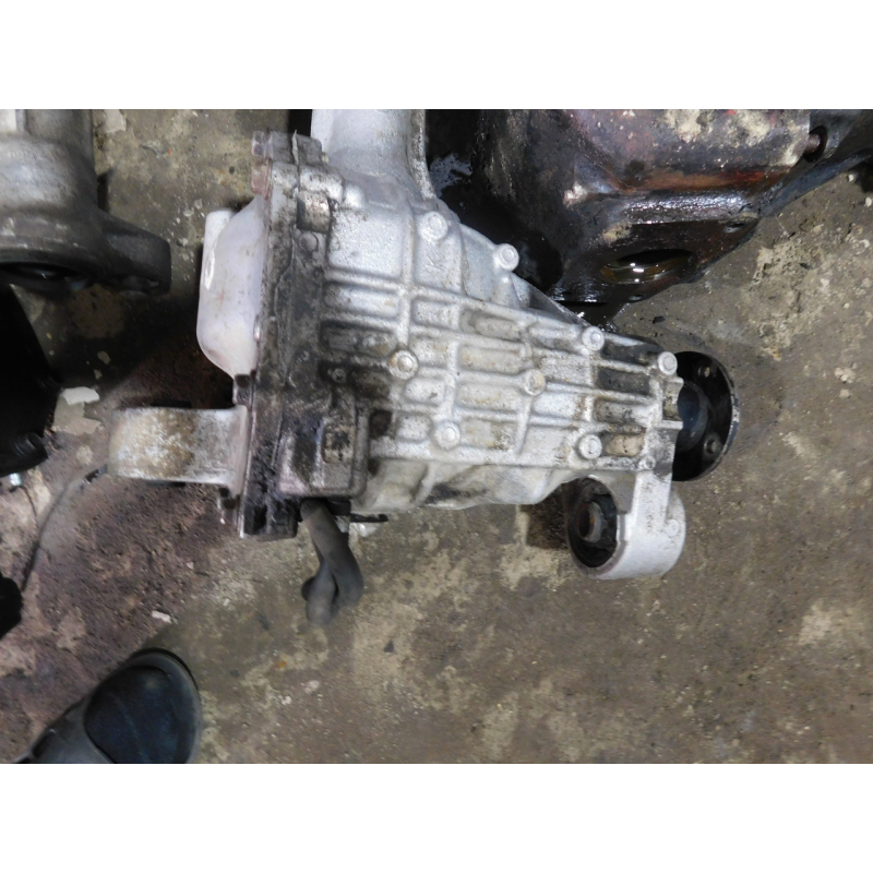 Передній міст,редуктор NISSAN PATHFINDER R51  2.5D