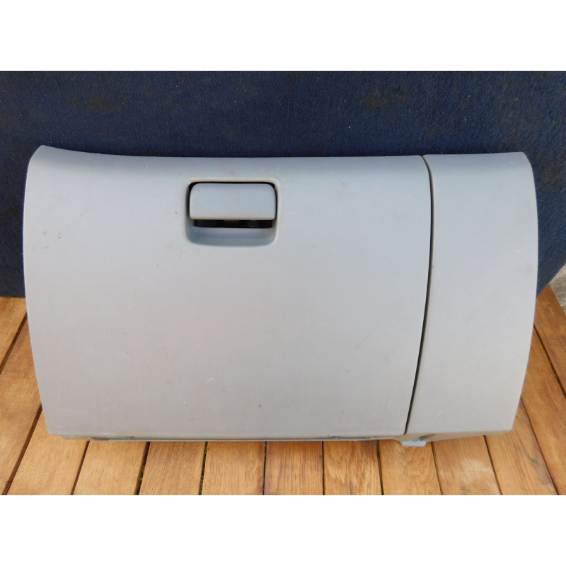 Бардачок Subaru Forester SG 2002-2008